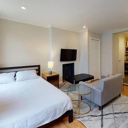 Apartment 403: East Village